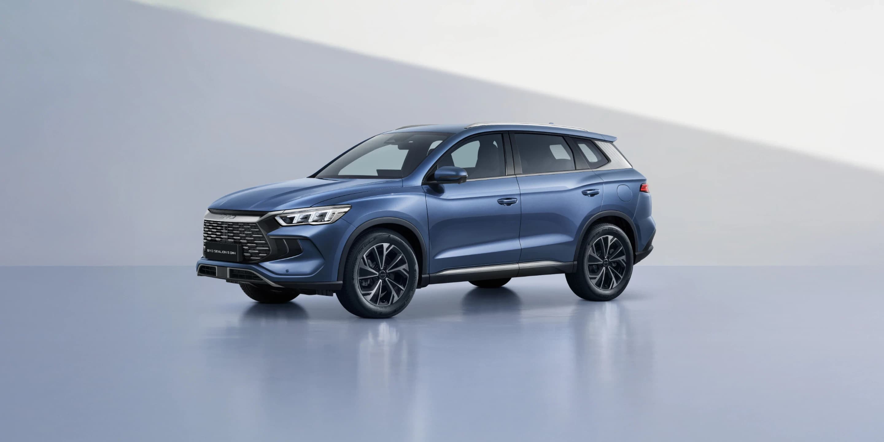 BYD SEALION 7 Zunanjost